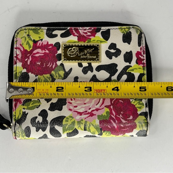 Betsey Johnson Luv Betsey Rose Multi Zip-Around Wallet Wristlet - Picture 11 of 12